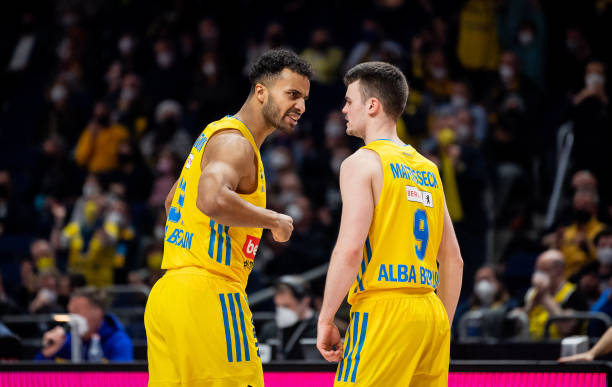 短道速滑世锦赛 ｜ 混合团体接力中国队首轮出局.