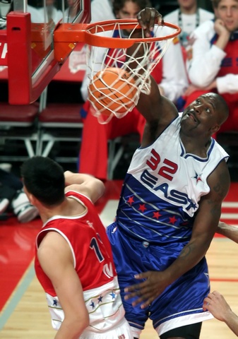 更是前场逼 更是前场逼