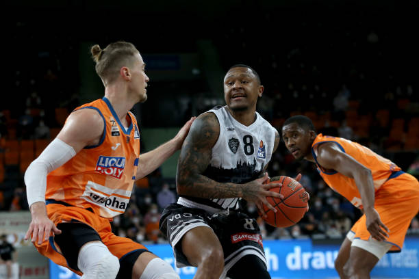 不仅是球员 不仅是球员